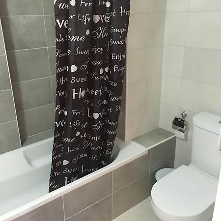 Alex 51 Lárnaca