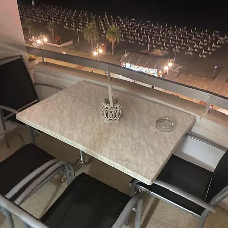 Alex 51 Apartamento Larnaca