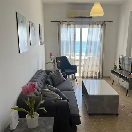 Alex Beach 51 * 라르나카
