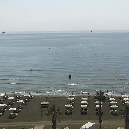 Alex Beach 51 아파트