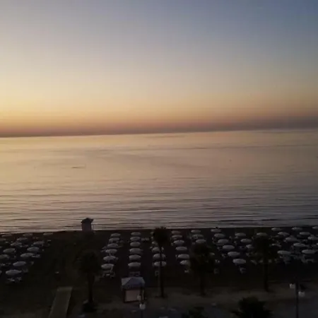 Alex 51 Apartment Larnaca